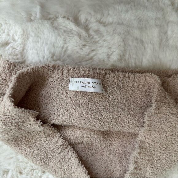 Alter’d State tan fuzzy tube crop top - Picture 5 of 5